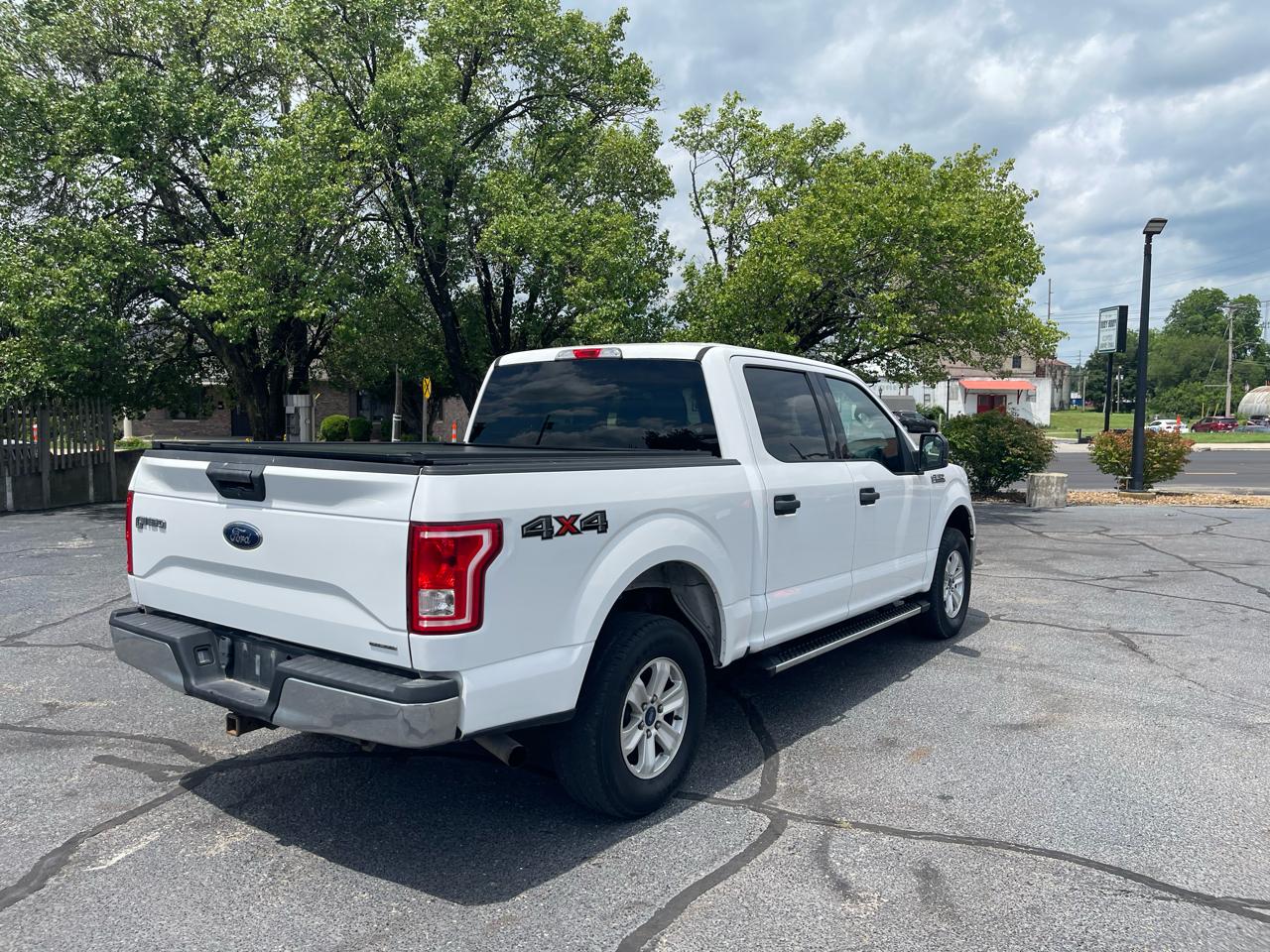 Ford F-150 4WD SuperCrew 145" XLT 2016