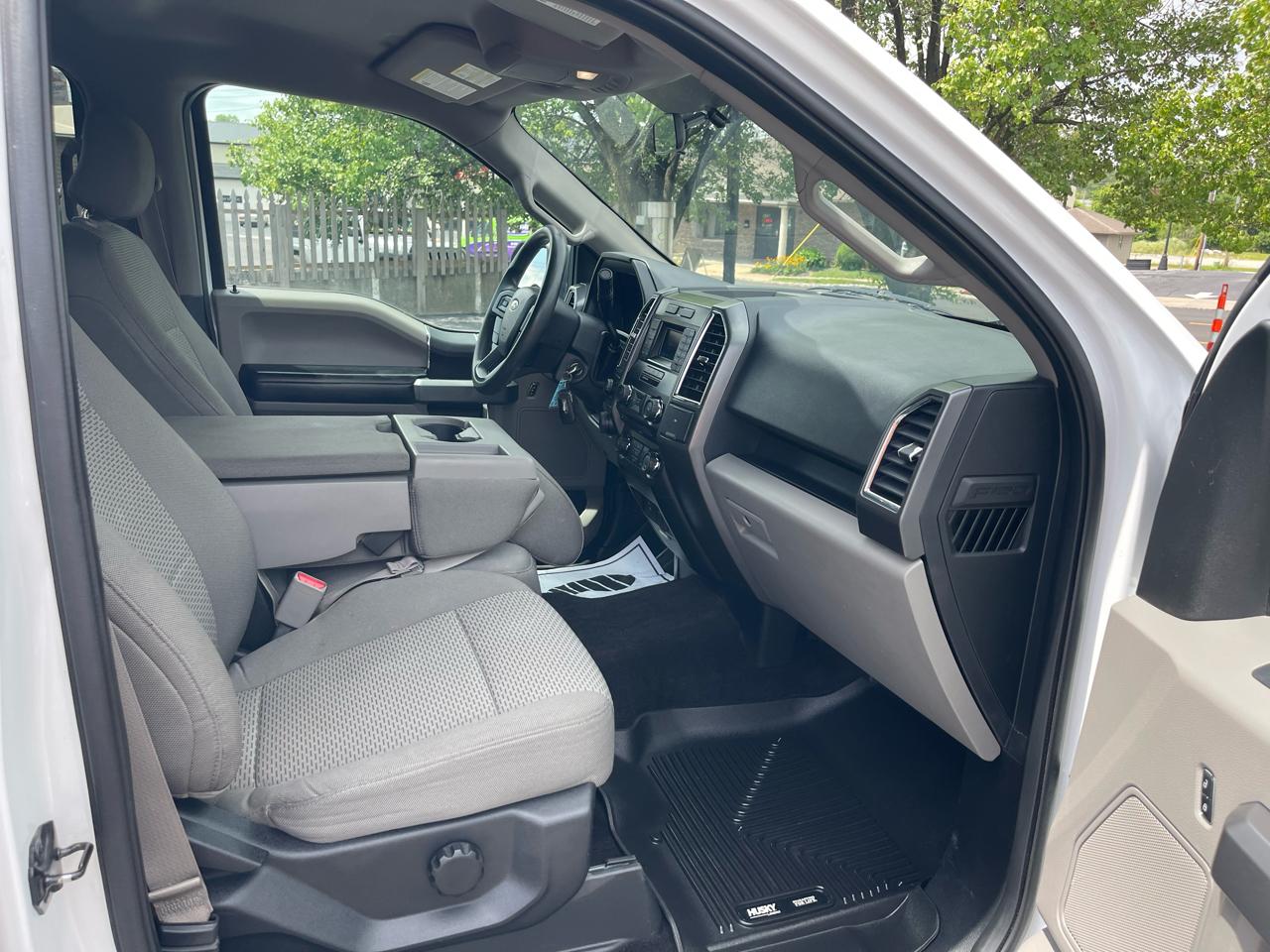Ford F-150 4WD SuperCrew 145" XLT 2016