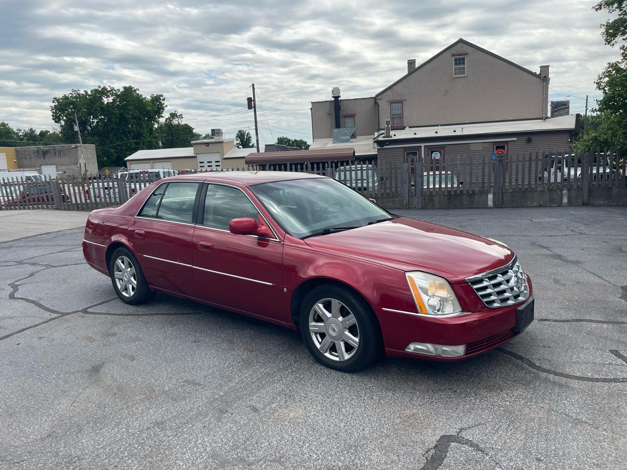 Cadillac DTS Sedan 2007