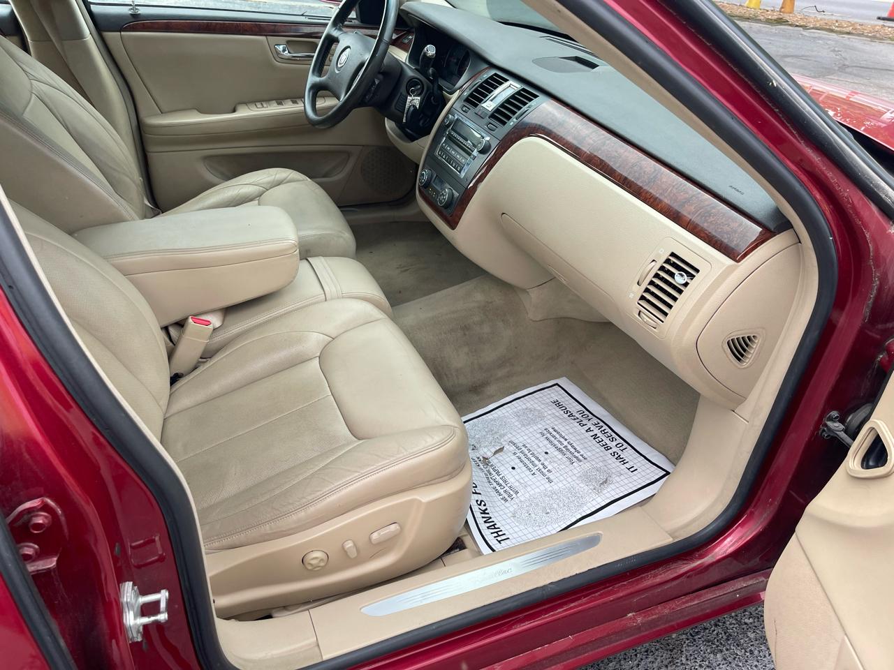 Cadillac DTS Sedan 2007