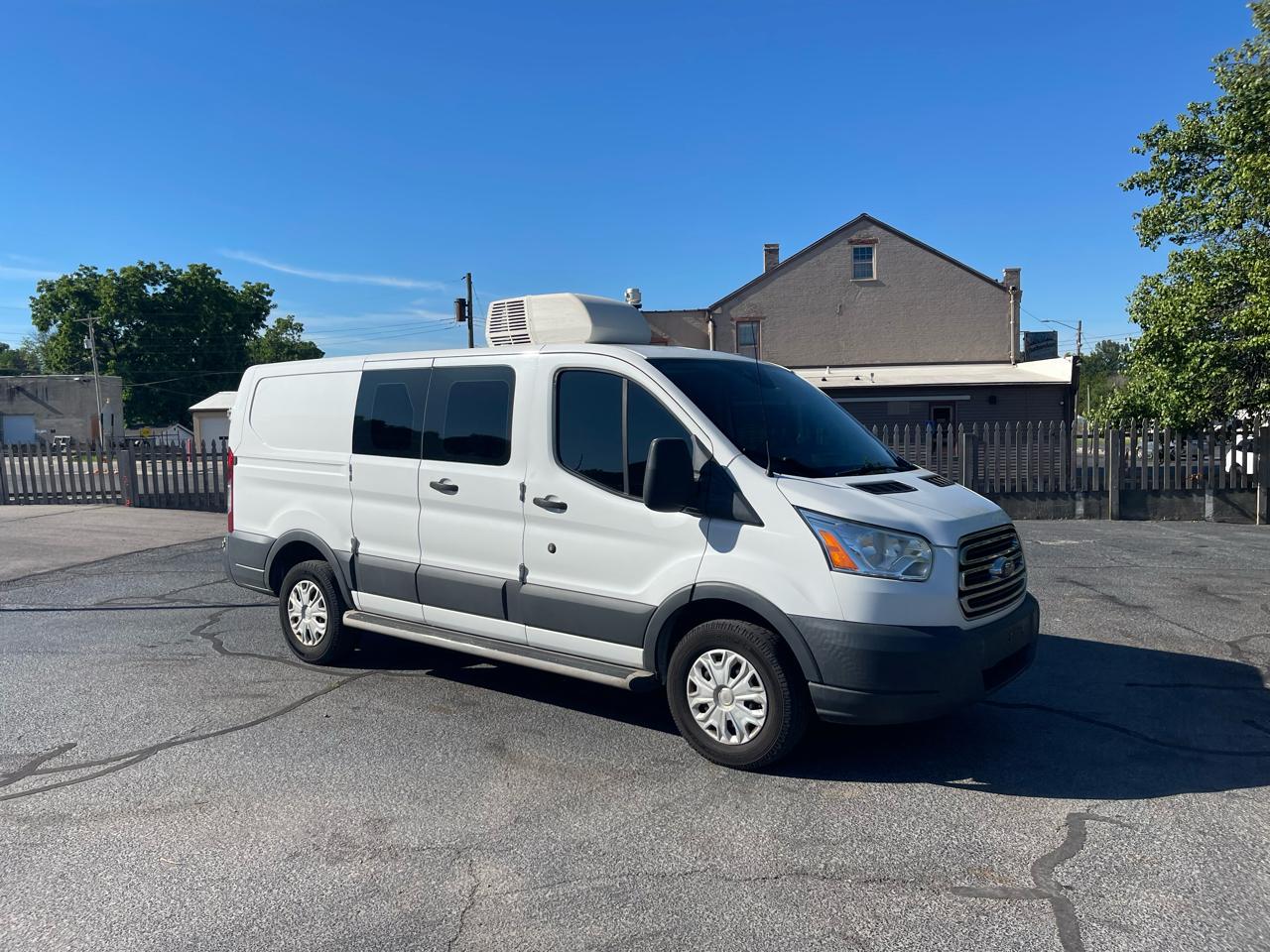 Ford Transit 250 Van Low Roof 60/40 Pass.130-in. WB 2018