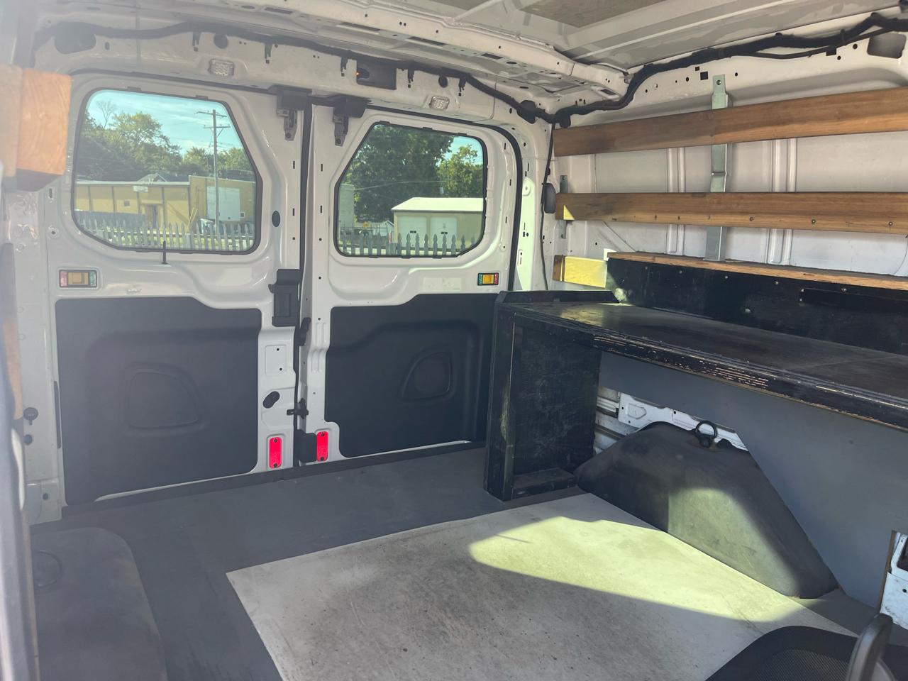 Ford Transit 250 Van Low Roof 60/40 Pass.130-in. WB 2018