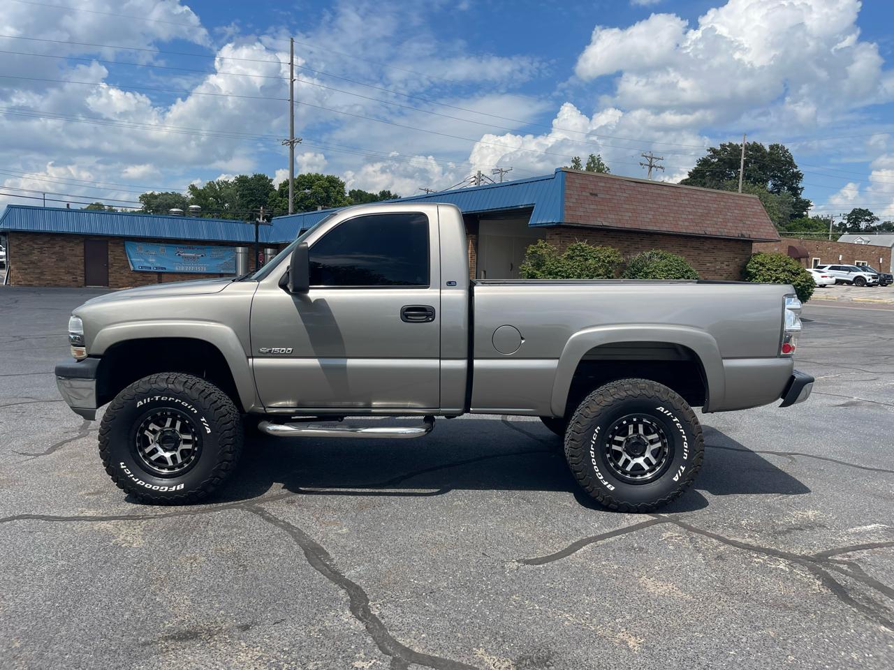 Chevrolet Silverado 1500 1LT Regular Cab 4WD 2001
