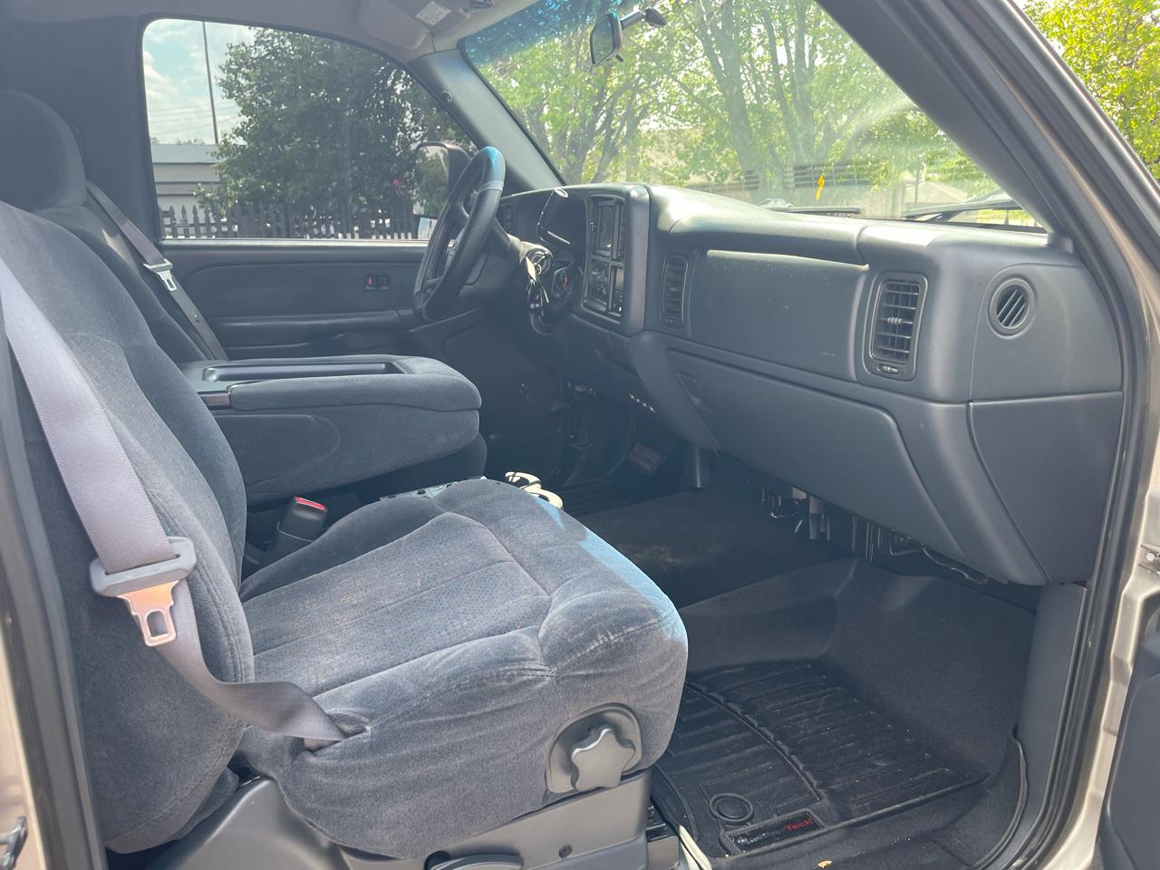 Chevrolet Silverado 1500 1LT Regular Cab 4WD 2001
