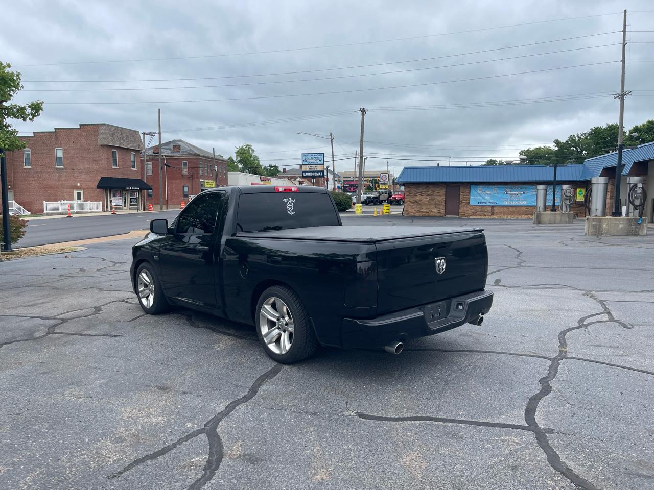 RAM 1500 2WD Reg Cab 120.5" Sport 2012