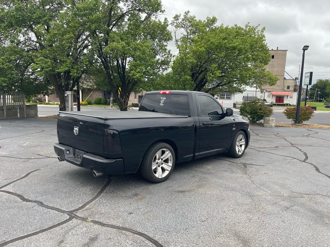 RAM 1500 2WD Reg Cab 120.5" Sport 2012
