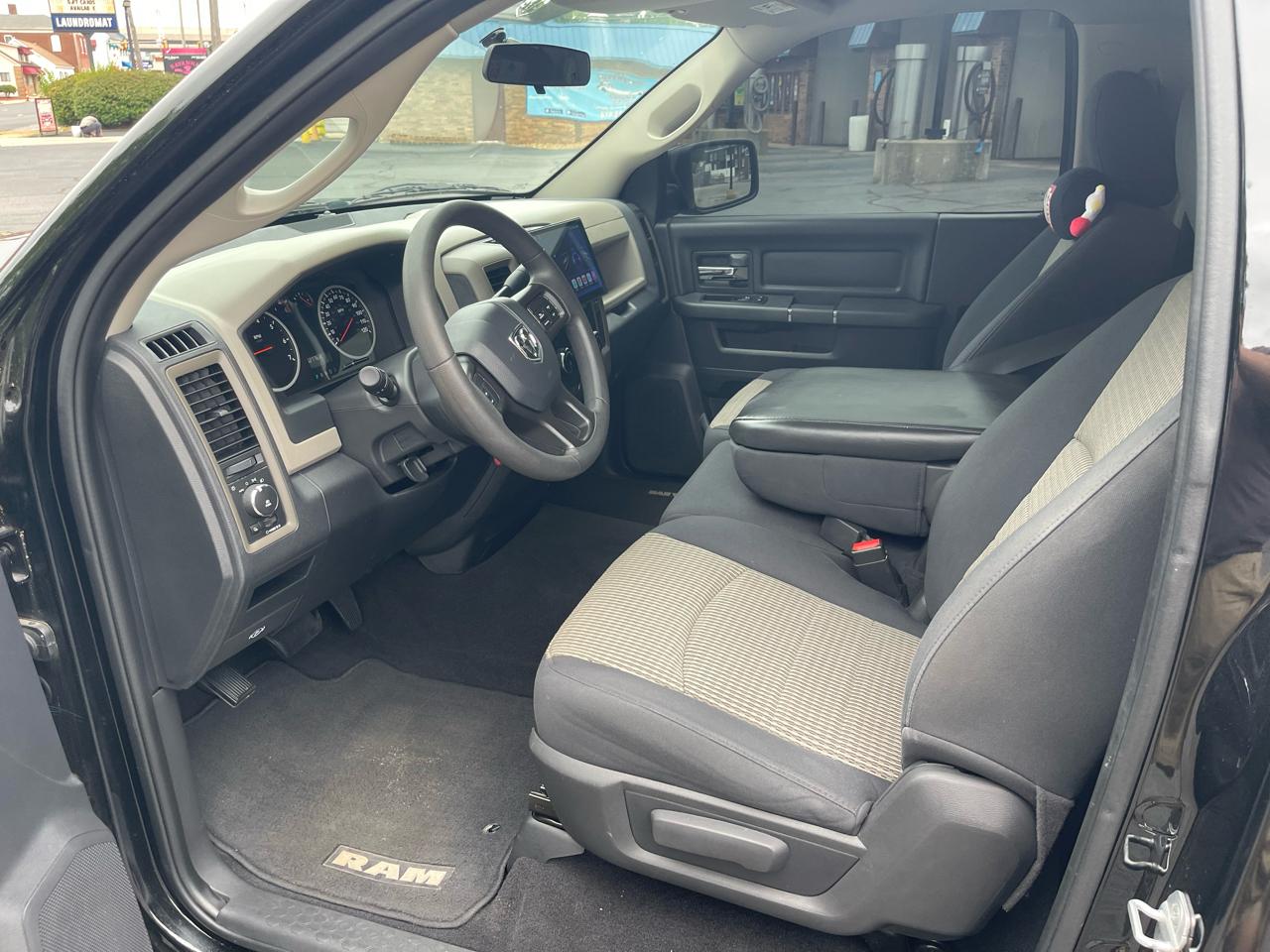 RAM 1500 2WD Reg Cab 120.5" Sport 2012