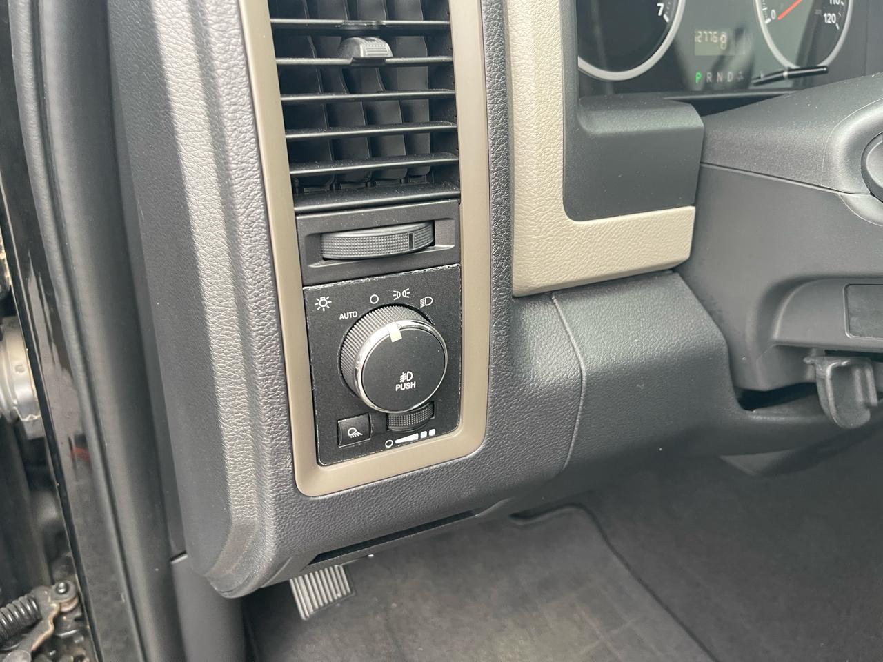 RAM 1500 2WD Reg Cab 120.5" Sport 2012