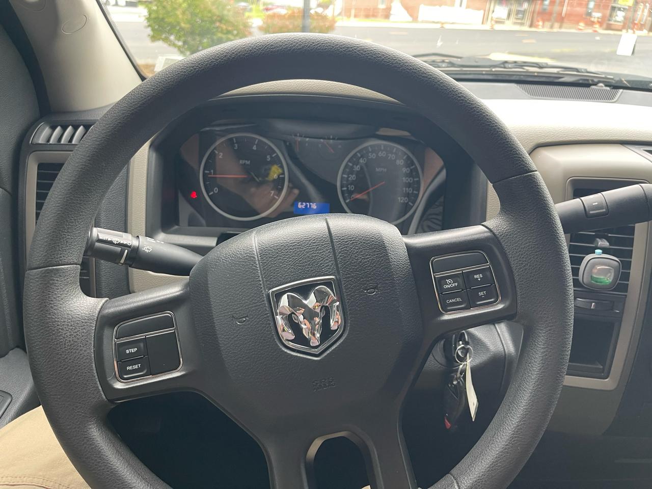 RAM 1500 2WD Reg Cab 120.5" Sport 2012