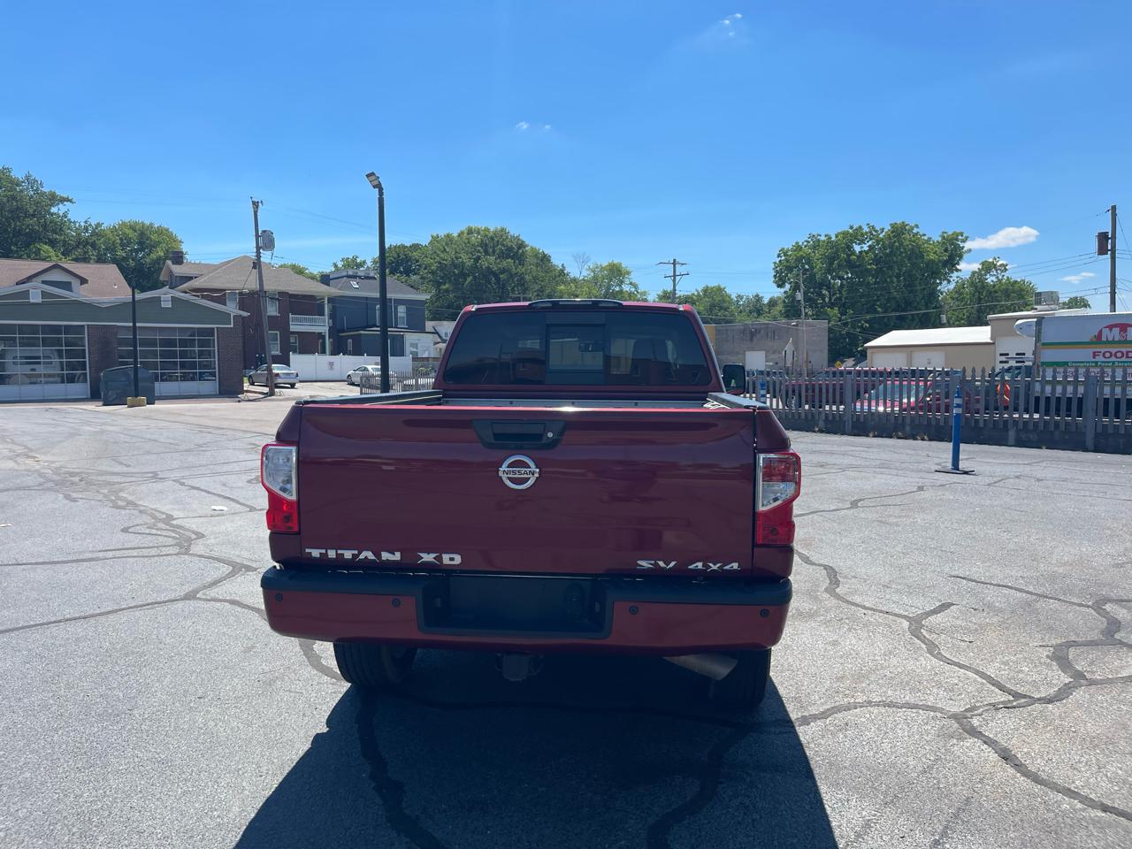 Nissan Titan XD 4WD Crew Cab SV Diesel 2016