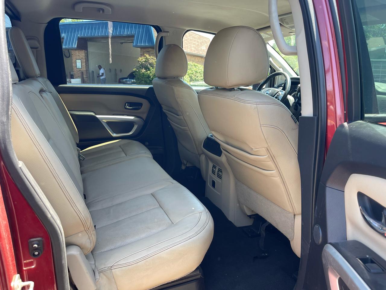 Nissan Titan XD 4WD Crew Cab SV Diesel 2016