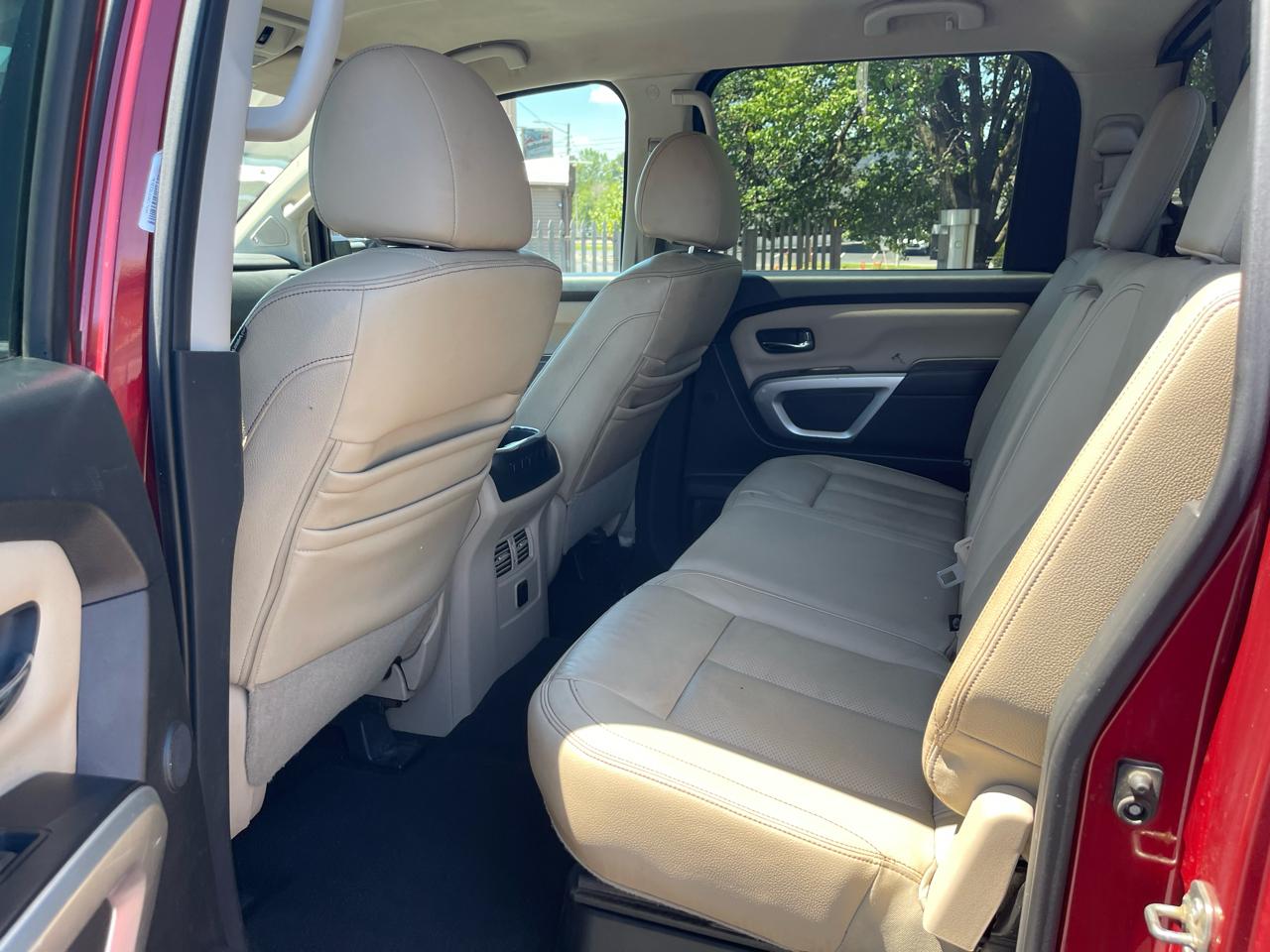 Nissan Titan XD 4WD Crew Cab SV Diesel 2016