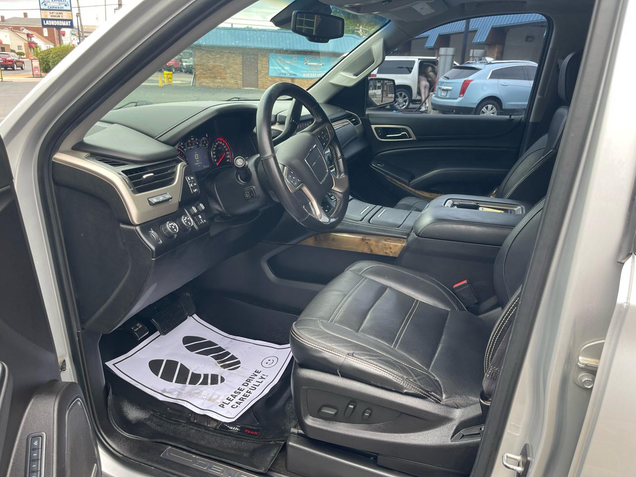 GMC Yukon XL Denali 4WD 2016