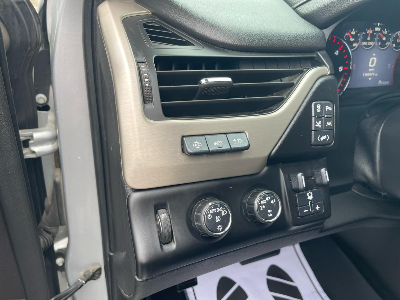 GMC Yukon XL Denali 4WD 2016