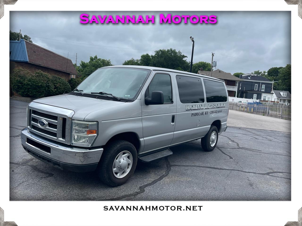 Ford Econoline E-350 XL Super Duty 2010