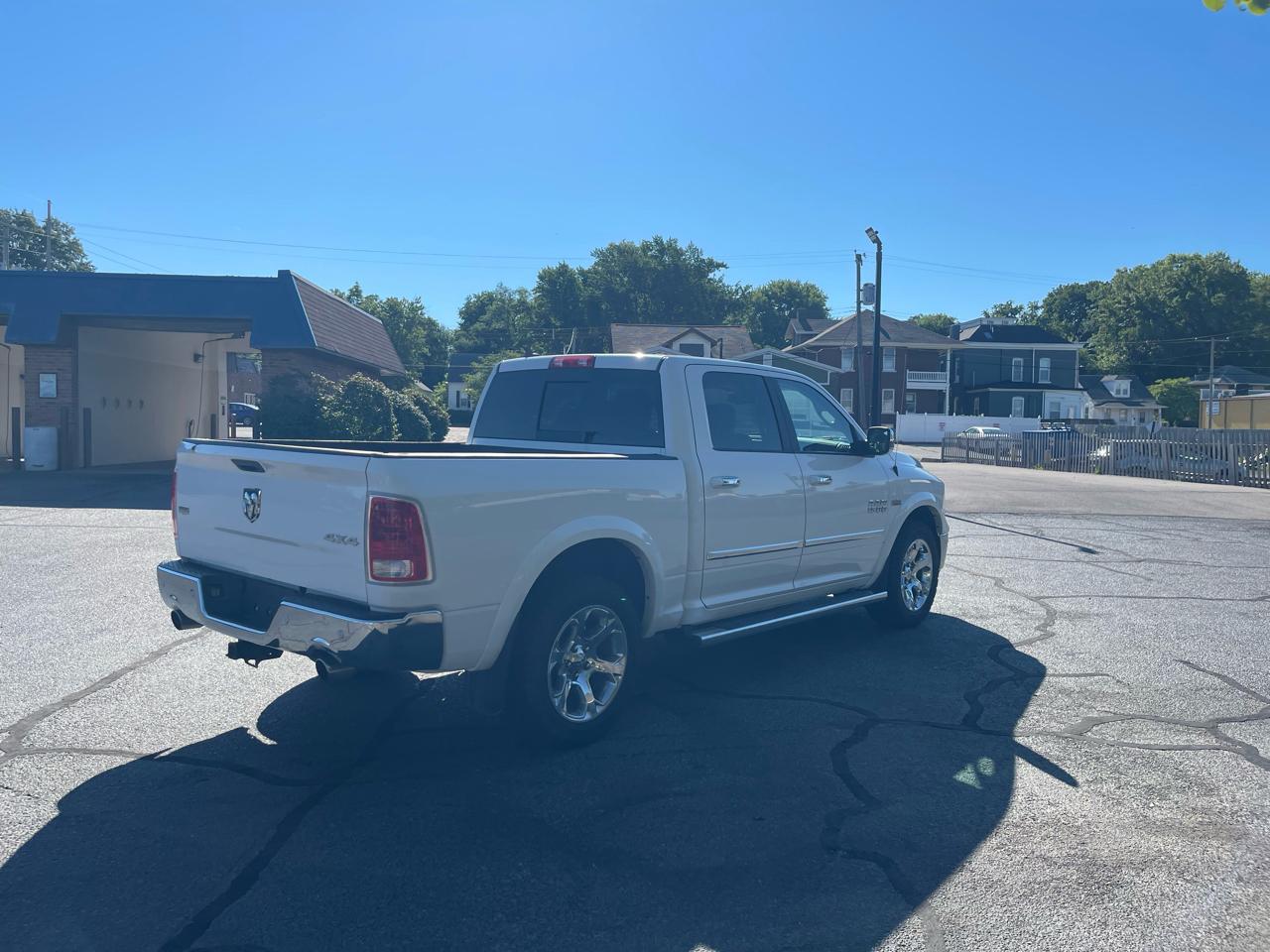 RAM 1500 Laramie Crew Cab SWB 4WD 2017