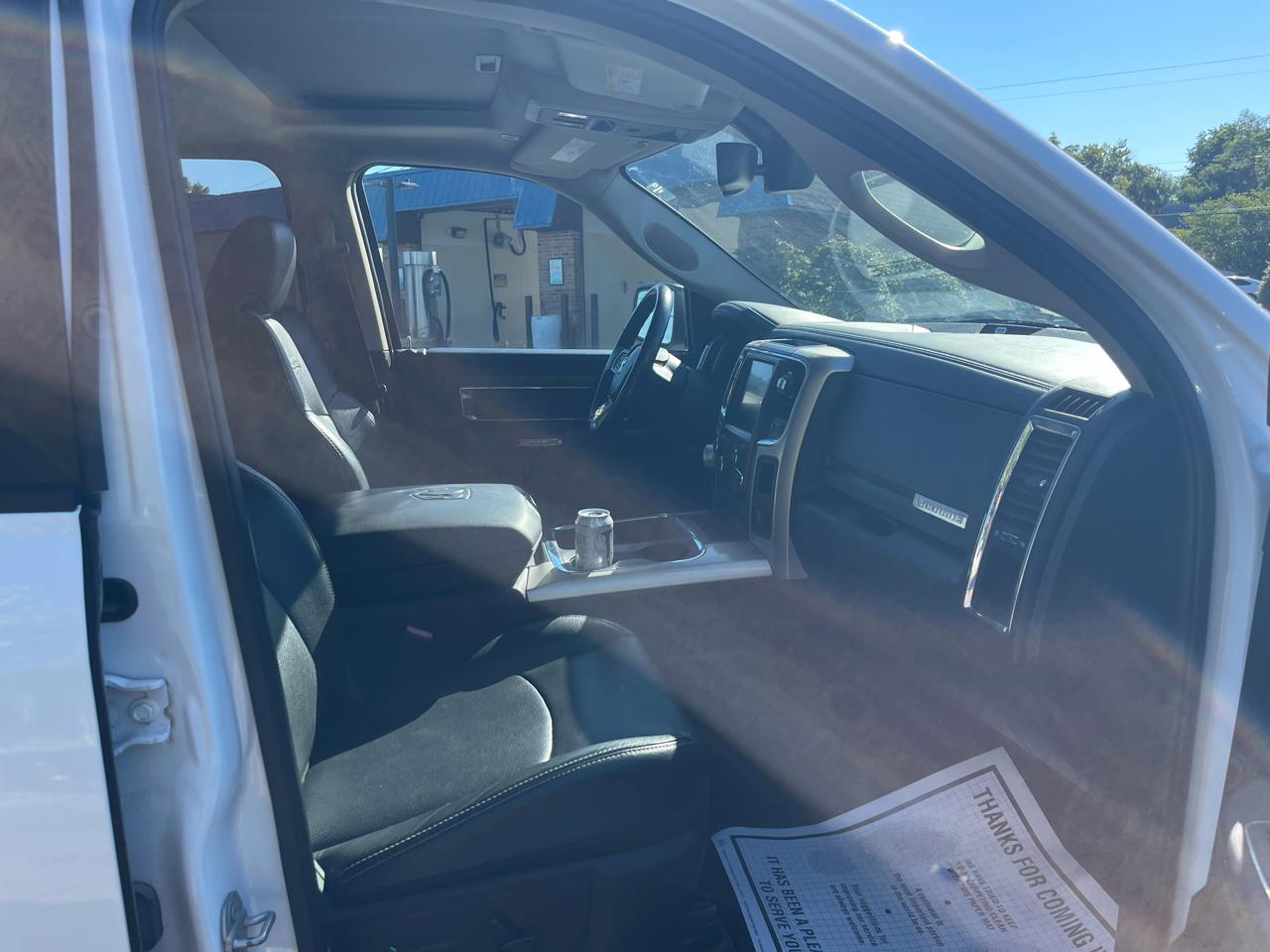 RAM 1500 Laramie Crew Cab SWB 4WD 2017