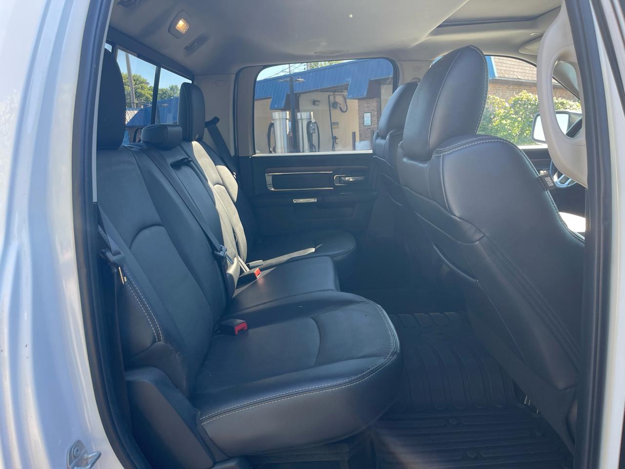 RAM 1500 Laramie Crew Cab SWB 4WD 2017