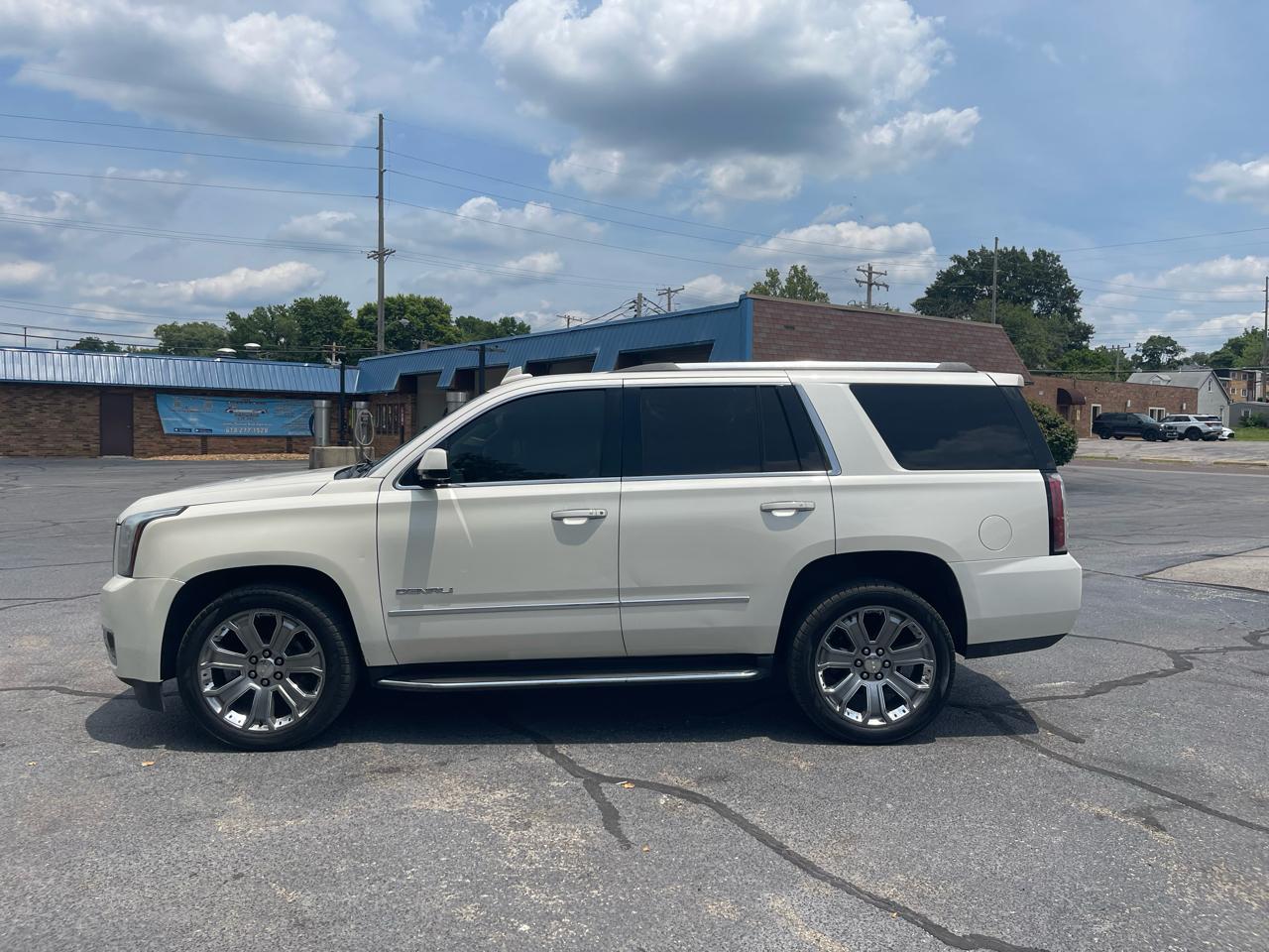 GMC Yukon Denali 4WD 2015