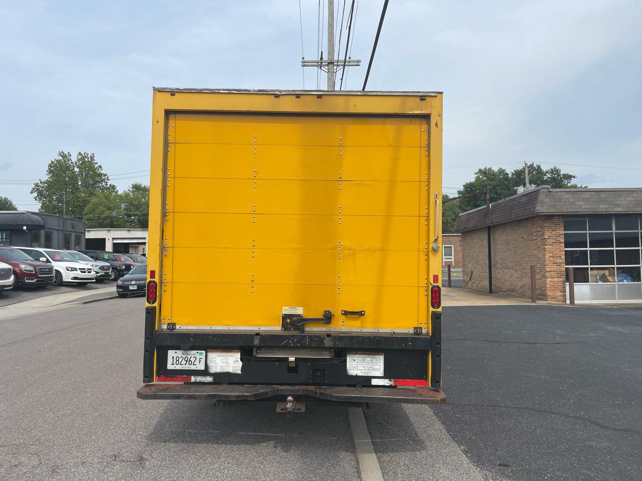 GMC Savana G3500 177 in. 2017