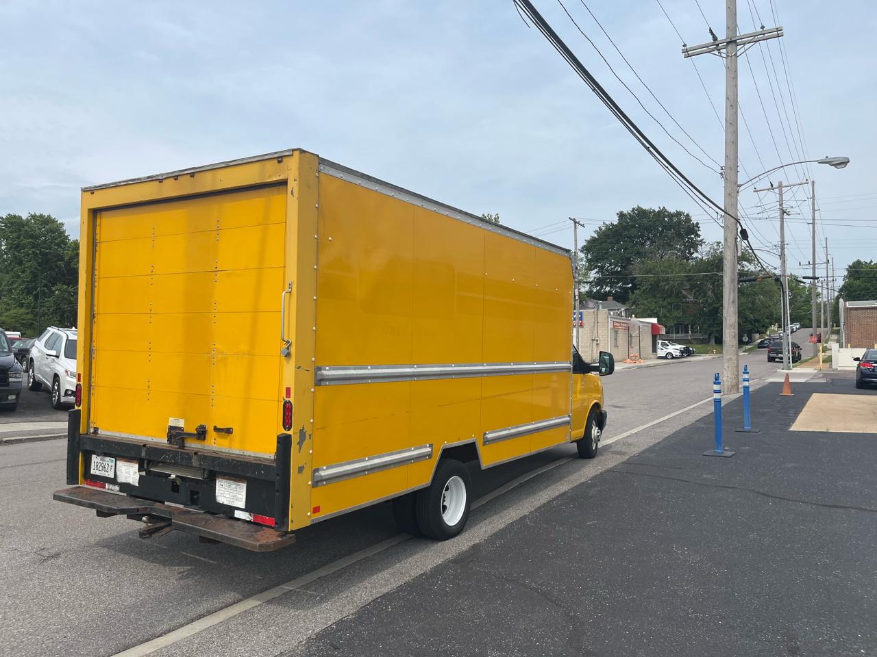 GMC Savana G3500 177 in. 2017