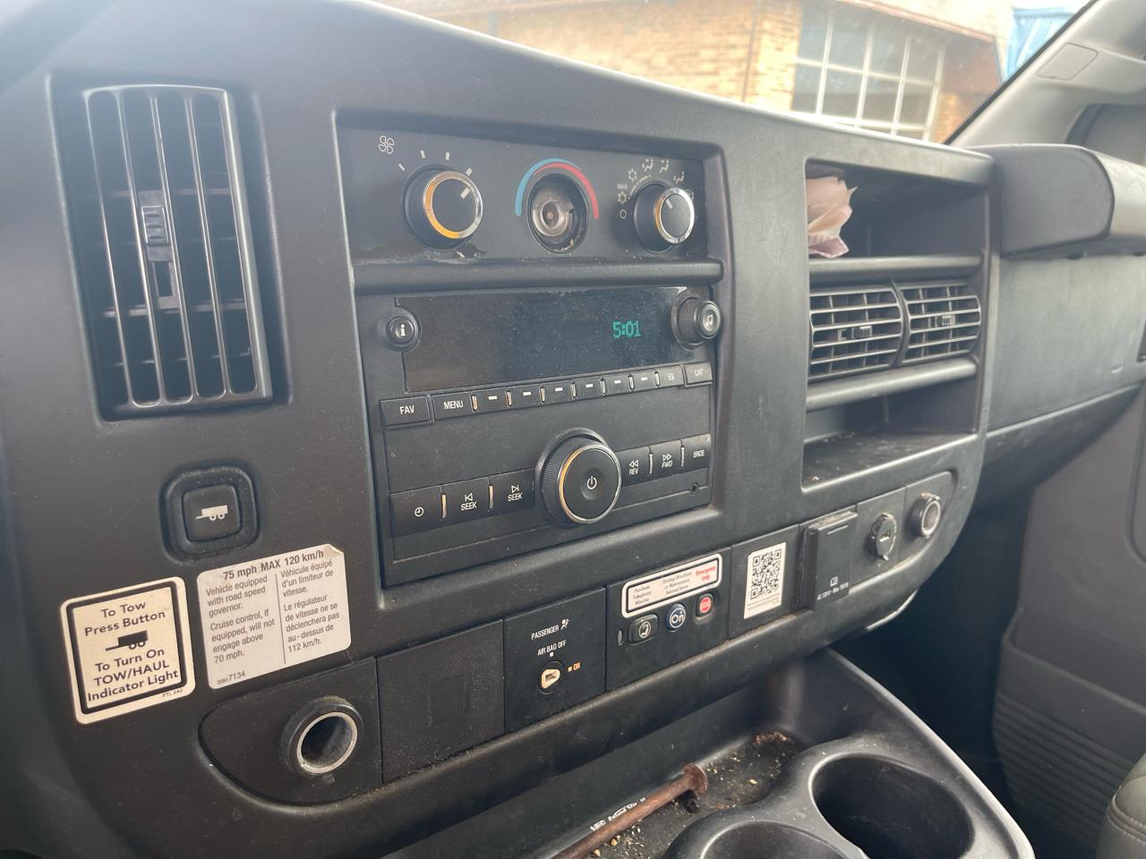 GMC Savana G3500 177 in. 2017