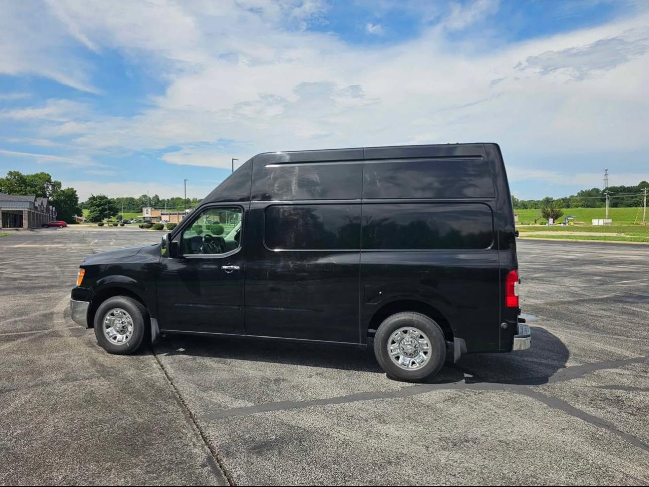 Nissan NV Cargo 3500 HD S High Roof 2019