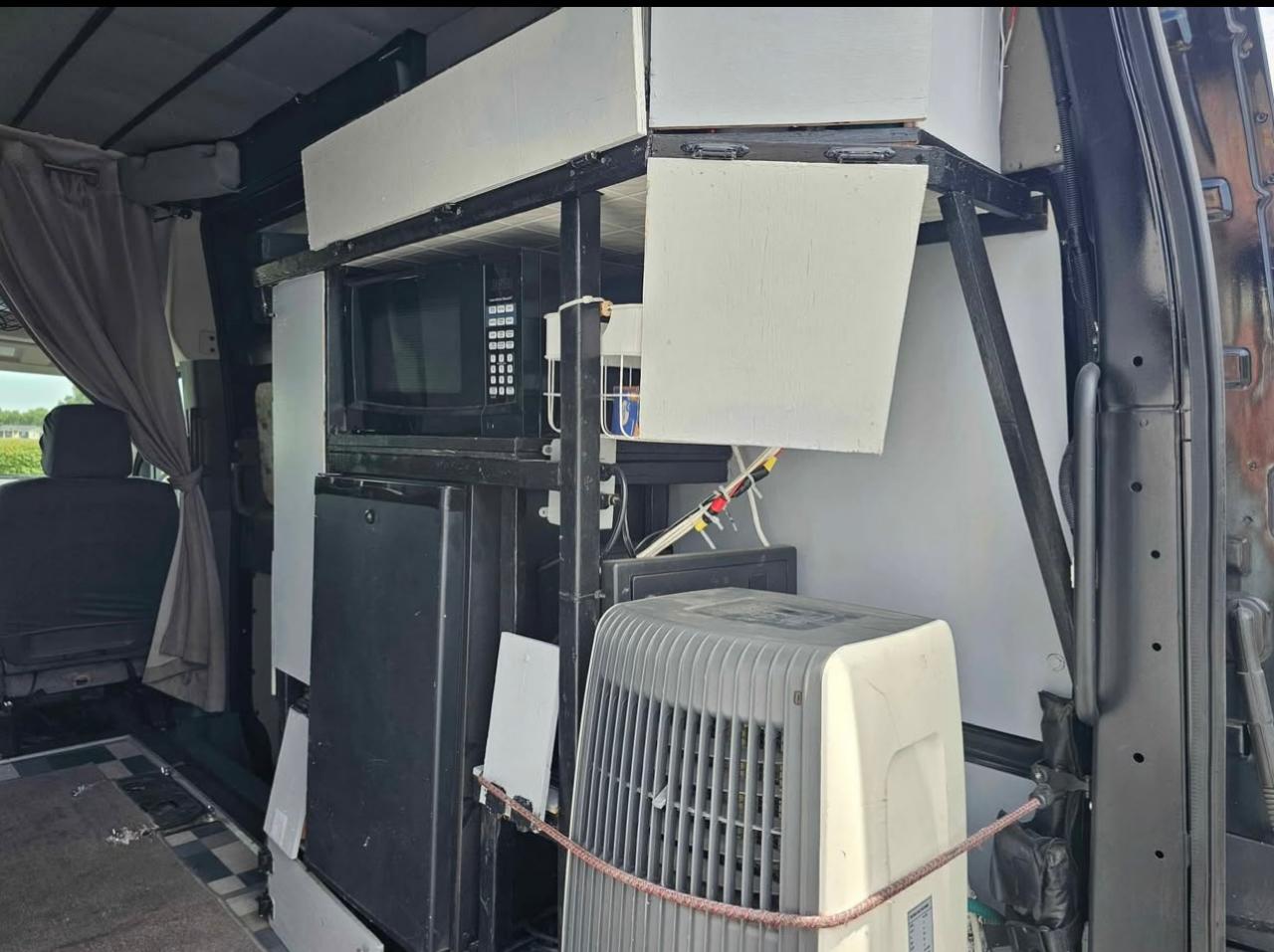 Nissan NV Cargo 3500 HD S High Roof 2019