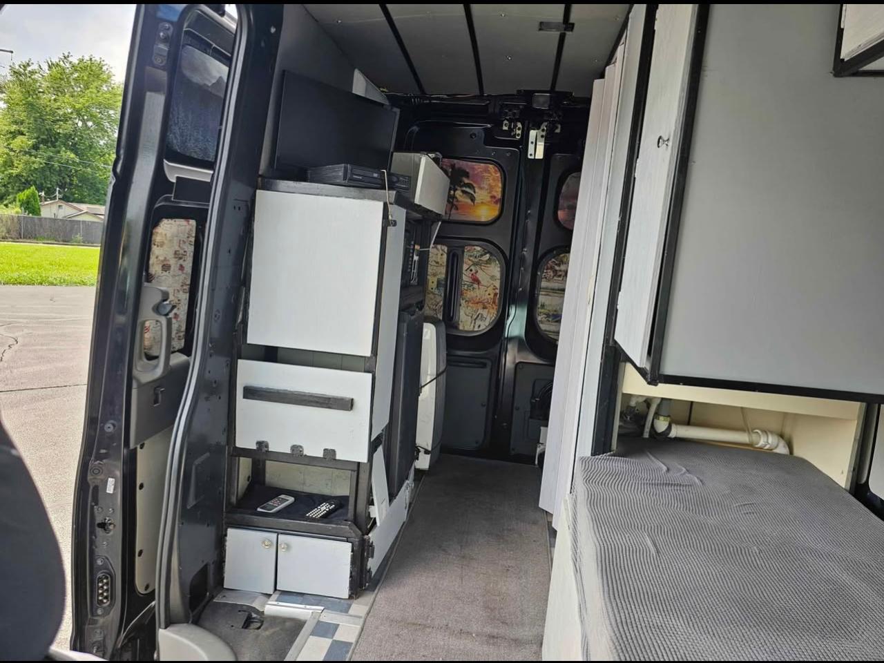 Nissan NV Cargo 3500 HD S High Roof 2019