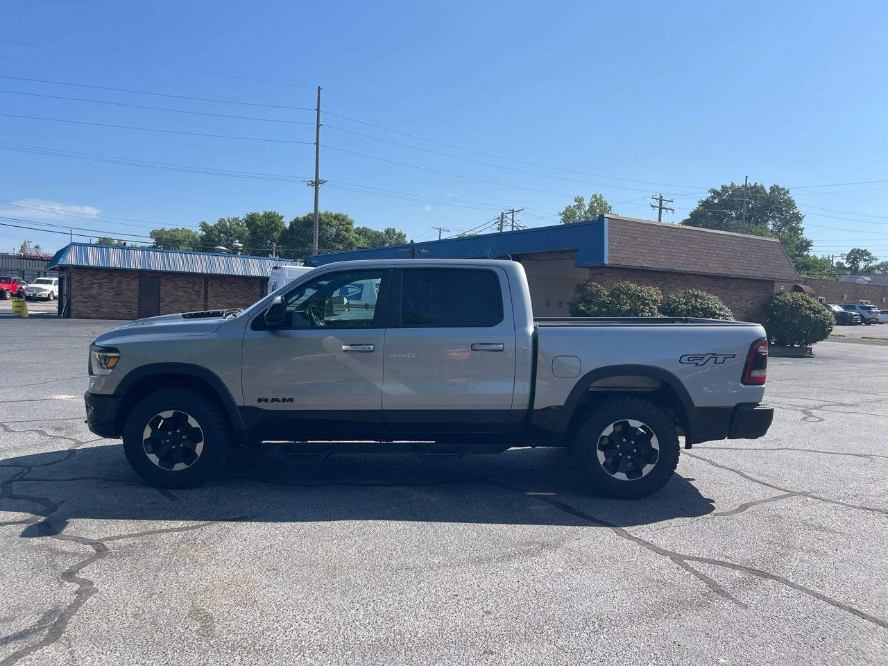 RAM 1500 4WD Crew Cab 140.5" Rebel 2022