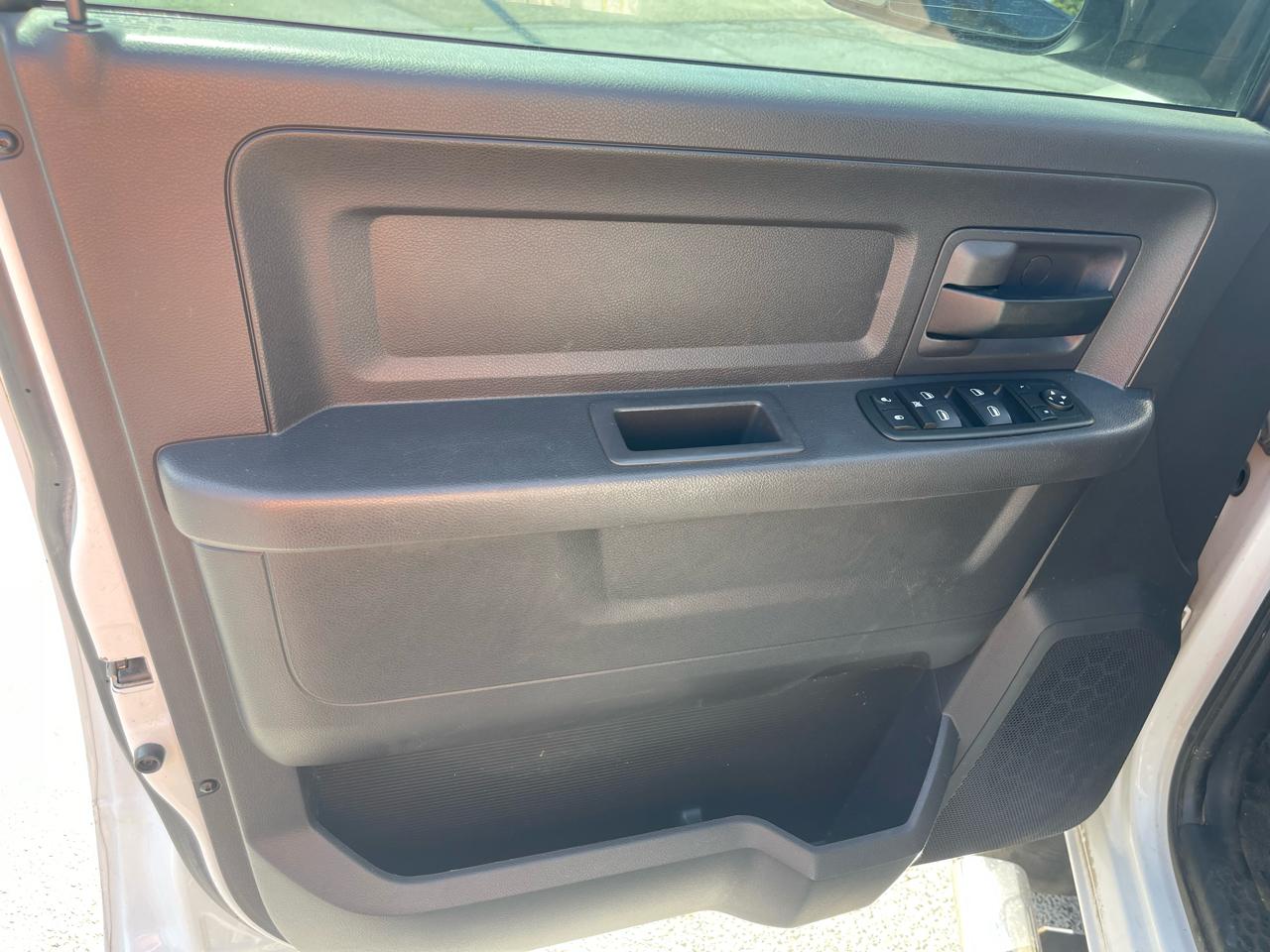 RAM 2500 2WD Crew Cab 169" Tradesman 2011