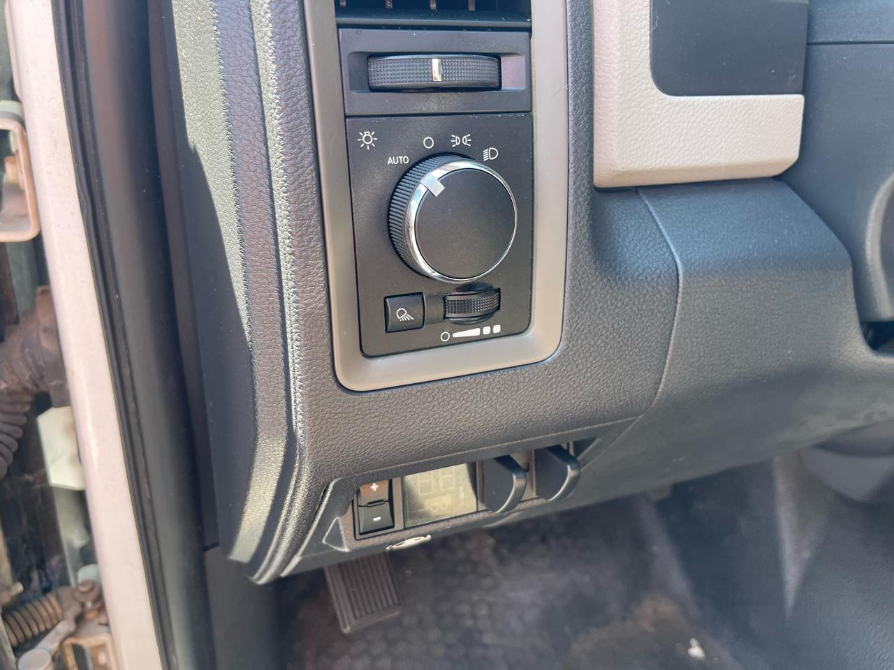 RAM 2500 2WD Crew Cab 169" Tradesman 2011