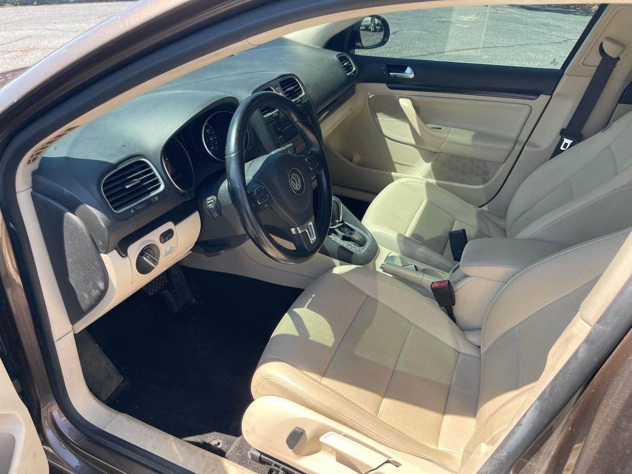 Volkswagen Jetta SportWagen 2.0L TDI 2014