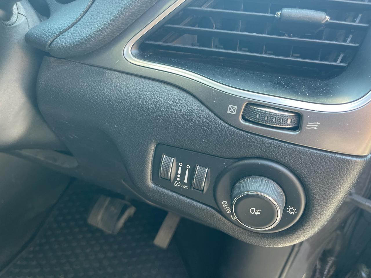 Jeep Cherokee Latitude Plus FWD 2019