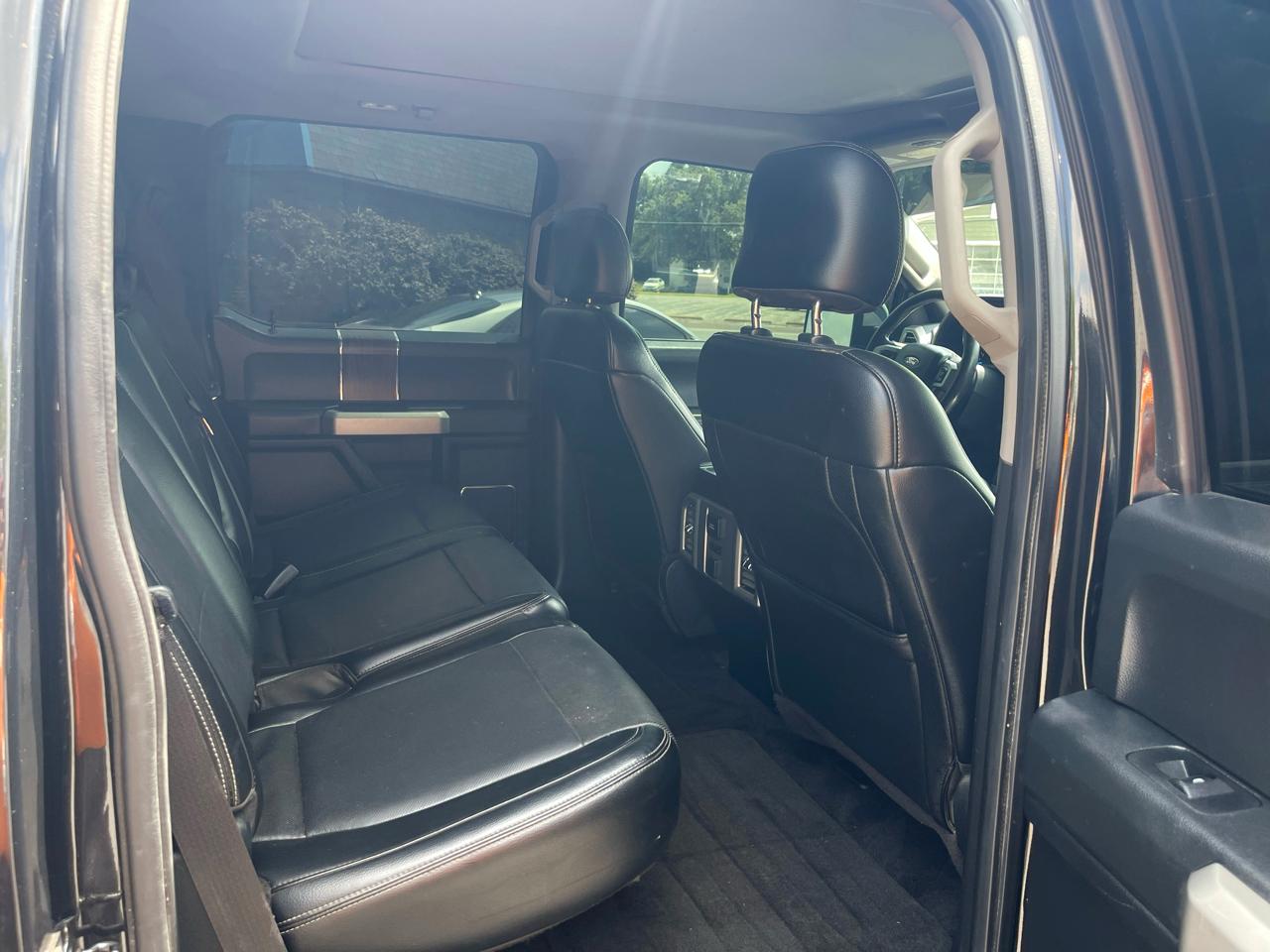Ford F-150 4WD SuperCrew 145" Lariat 2015