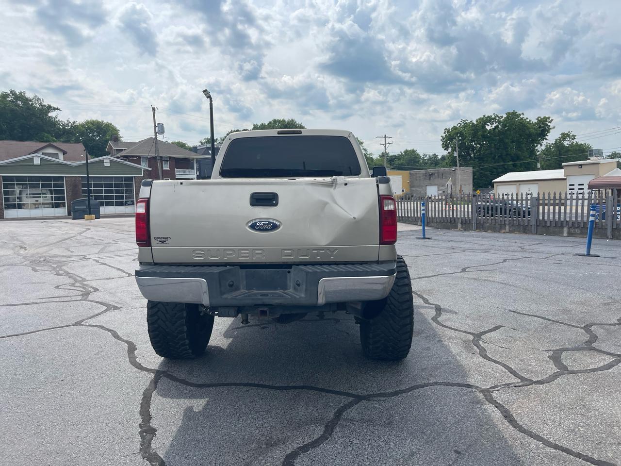 Ford F-250 SD XLT Crew Cab Long Bed 4WD 2008
