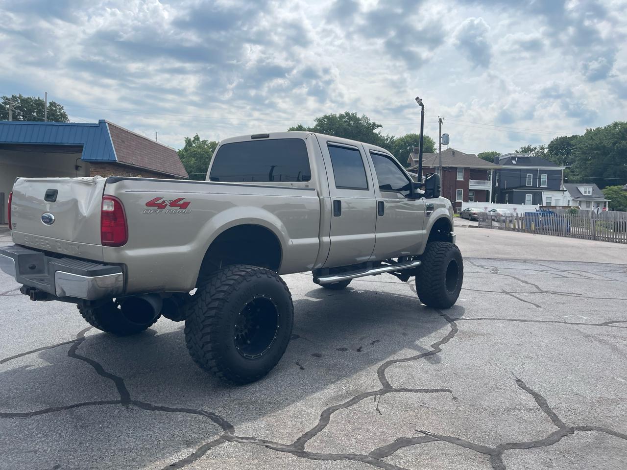 Ford F-250 SD XLT Crew Cab Long Bed 4WD 2008
