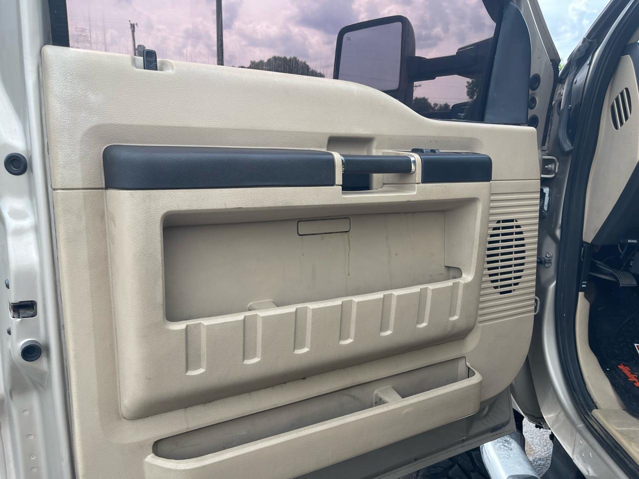 Ford F-250 SD XLT Crew Cab Long Bed 4WD 2008