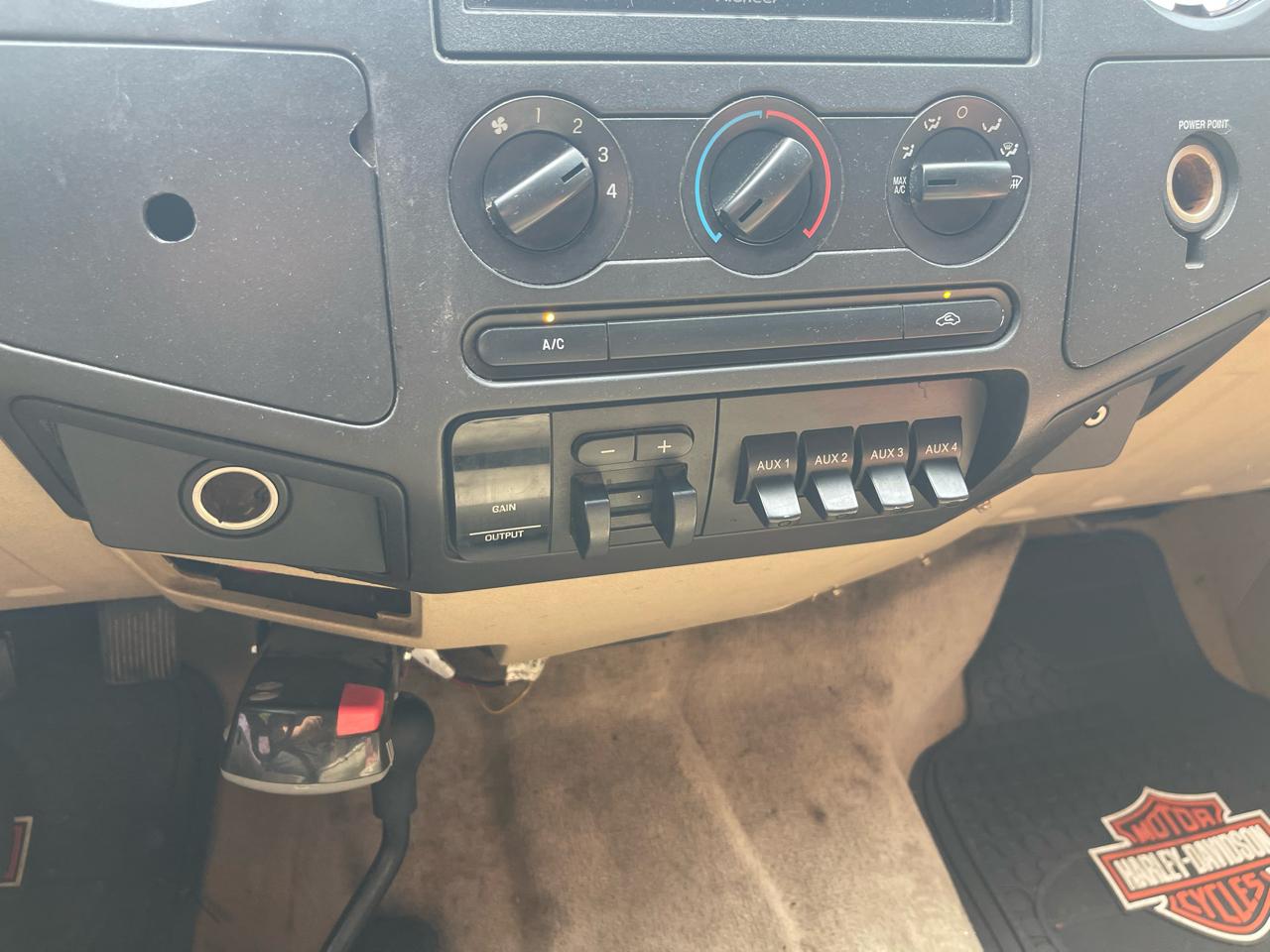 Ford F-250 SD XLT Crew Cab Long Bed 4WD 2008