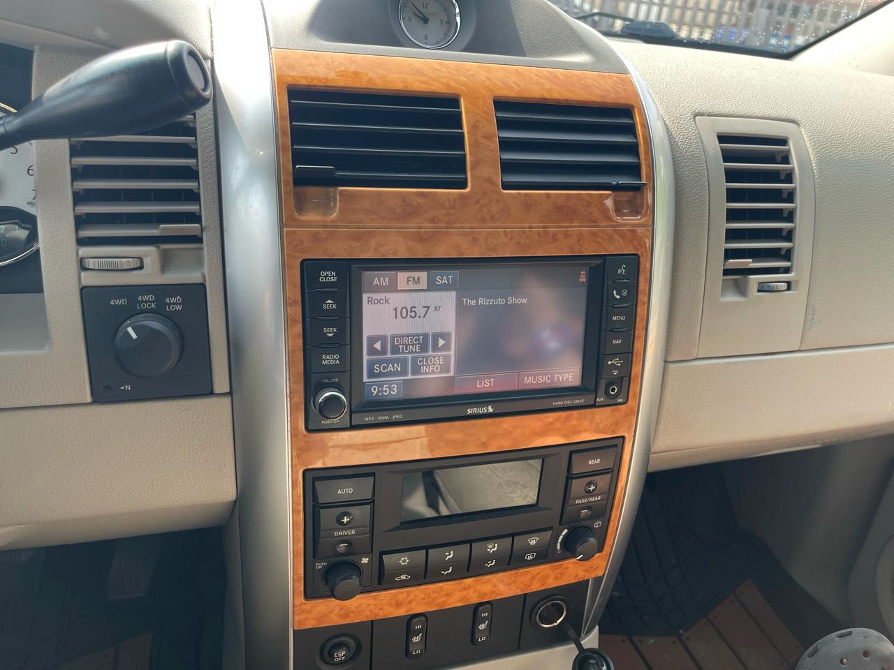 Chrysler Aspen Limited 4WD 2008