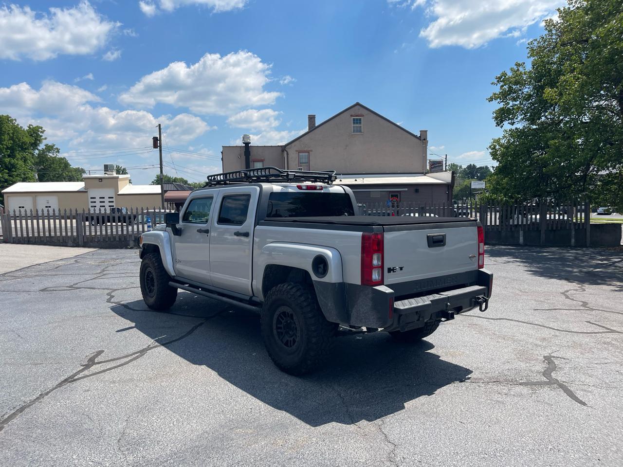 HUMMER H3T Alpha 2010