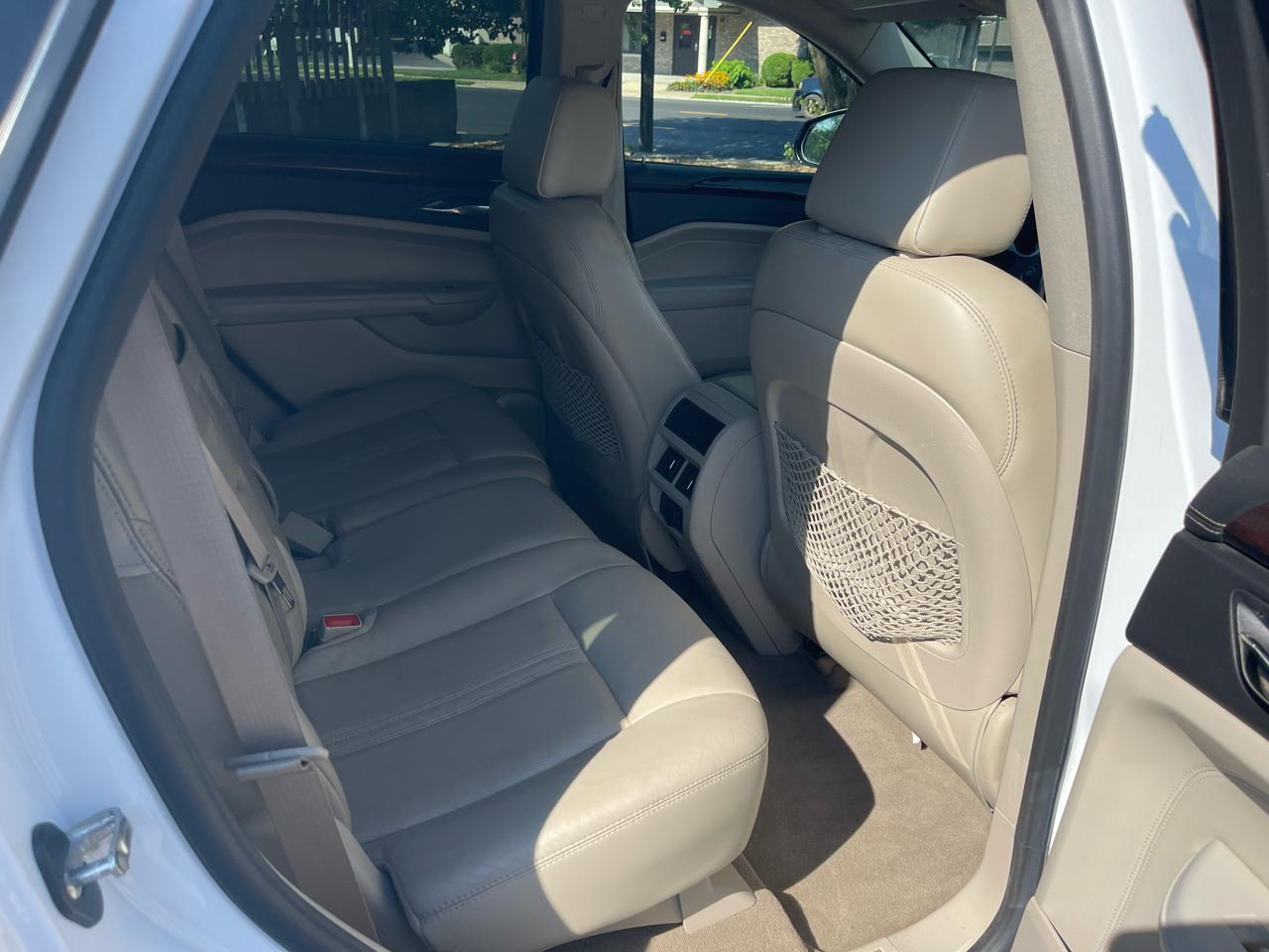 Cadillac SRX Luxury Collection AWD 2011