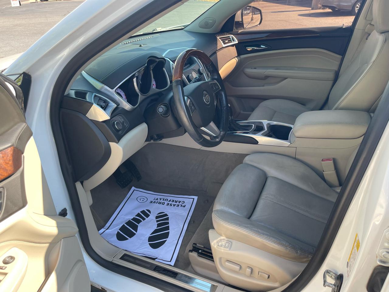 Cadillac SRX Luxury Collection AWD 2011