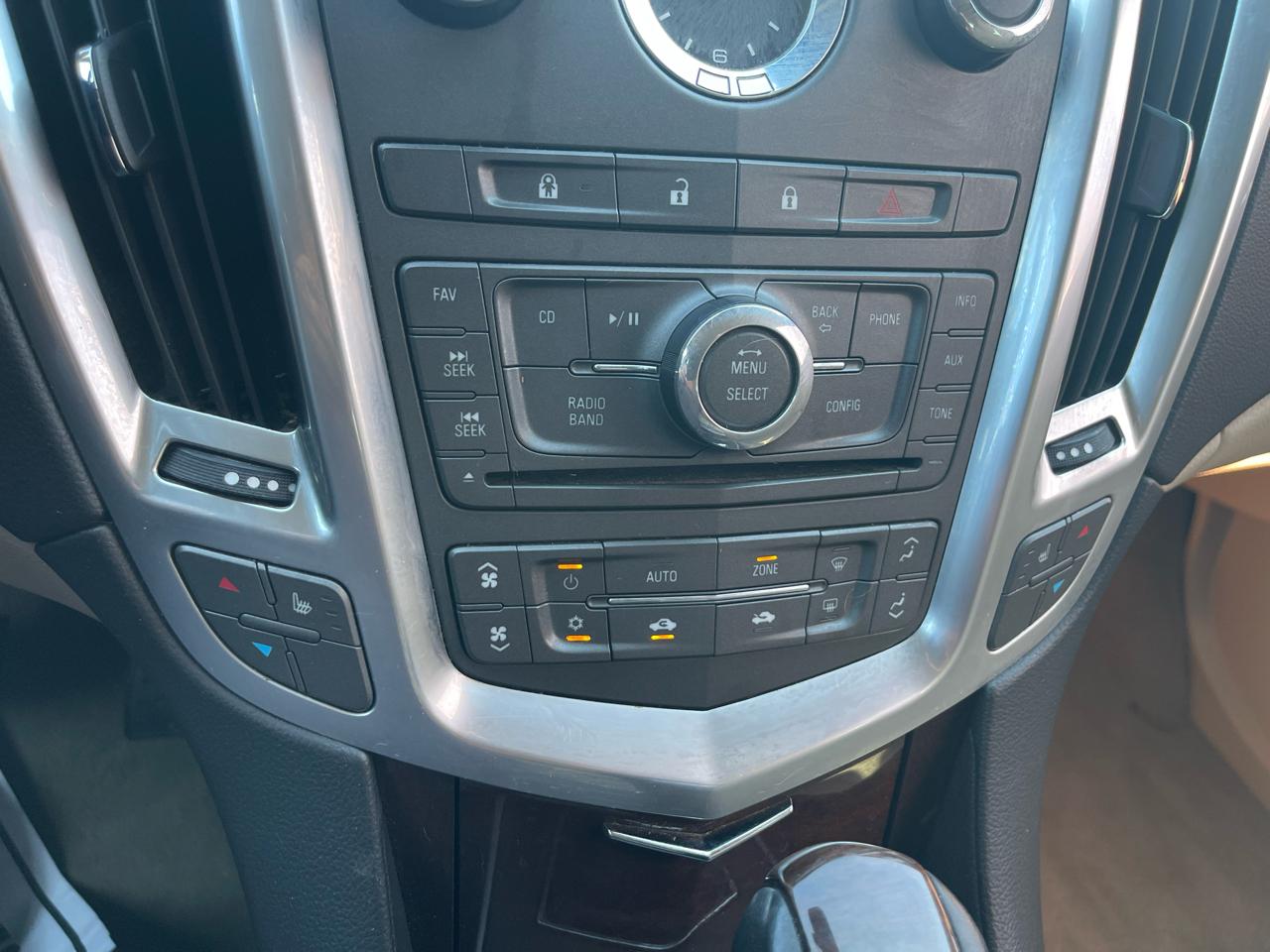 Cadillac SRX Luxury Collection AWD 2011