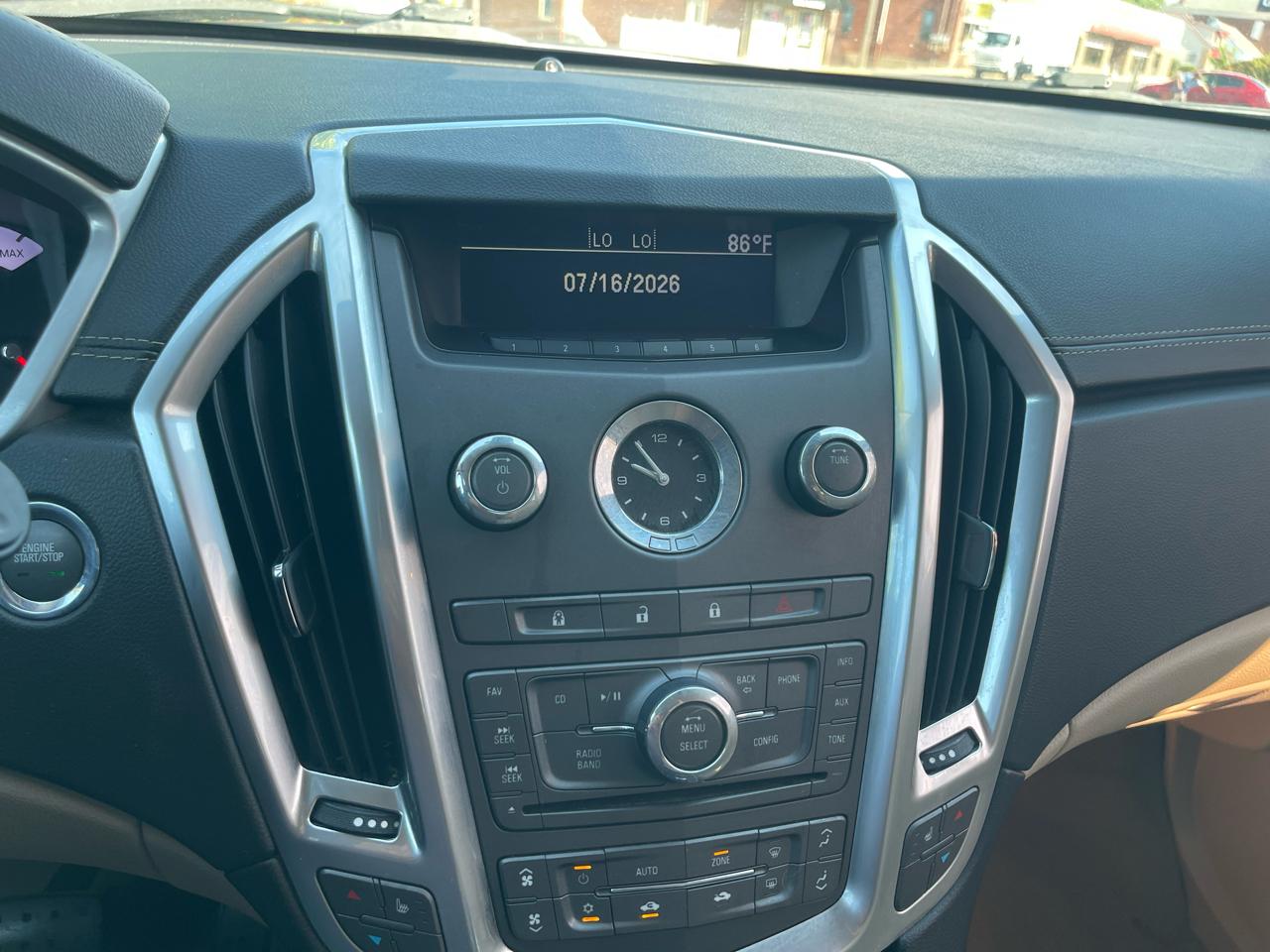 Cadillac SRX Luxury Collection AWD 2011