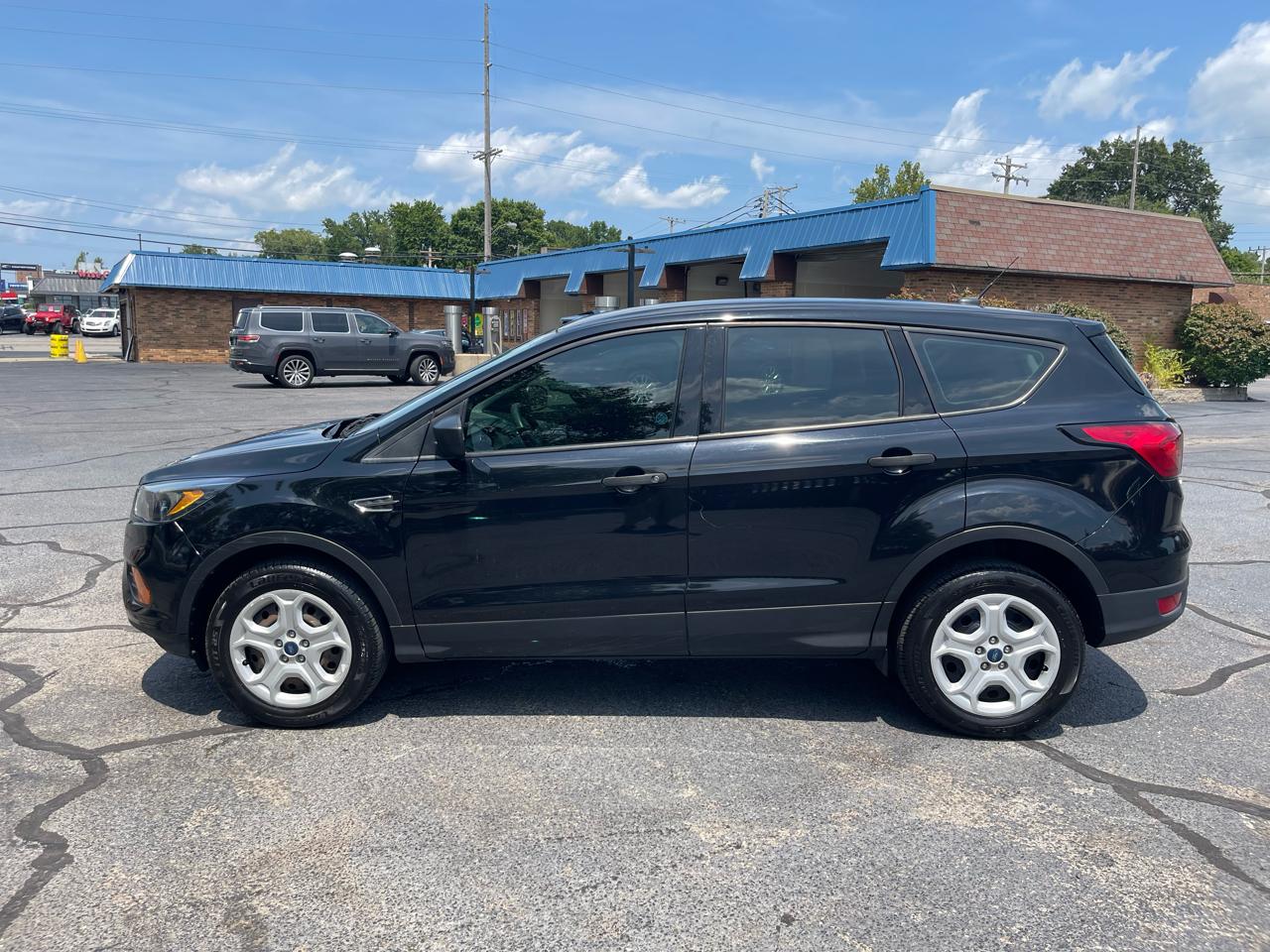 Ford Escape S FWD 2019