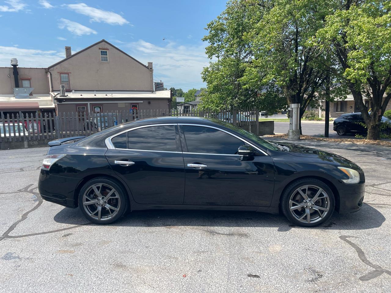 Nissan Maxima SV 2014