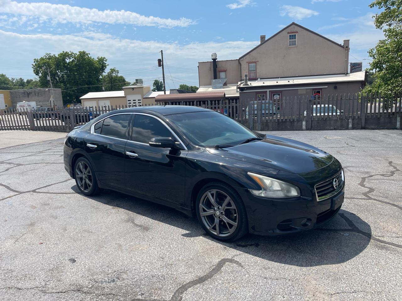 Nissan Maxima SV 2014