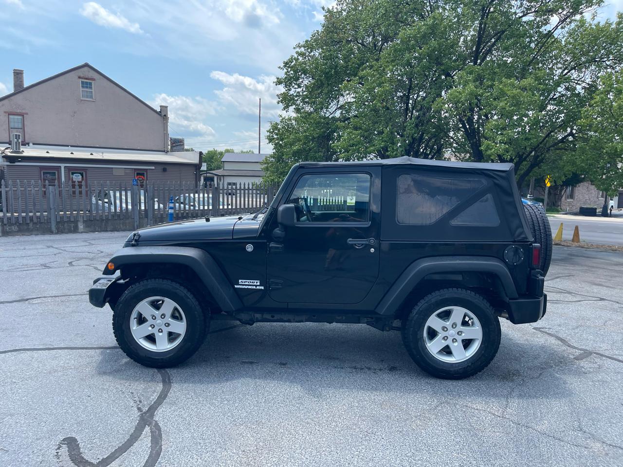 Jeep Wrangler Sport 4WD 2012