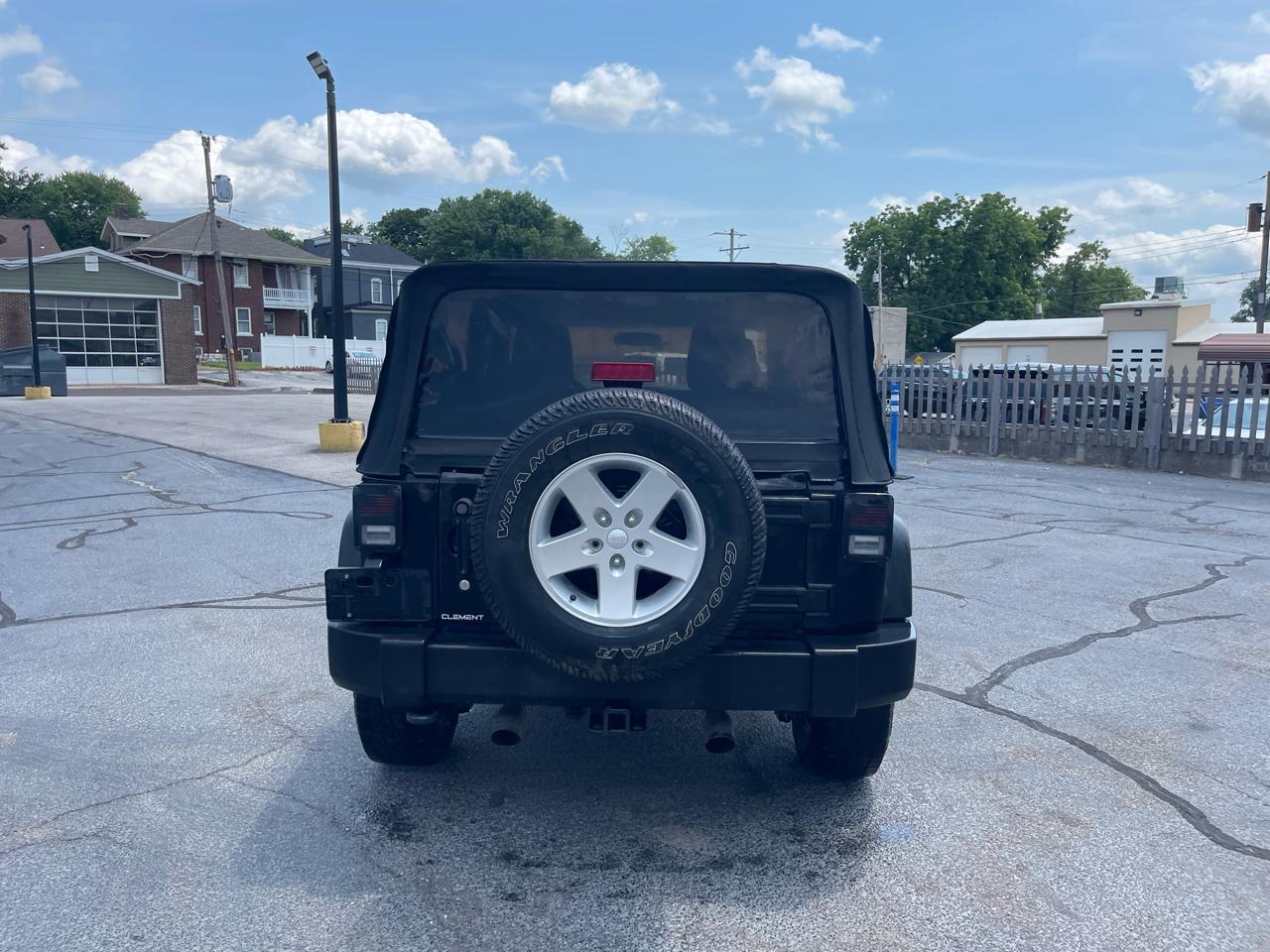 Jeep Wrangler Sport 4WD 2012